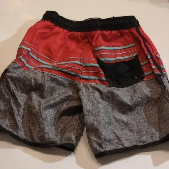 NWOT U.S. Apparel boys swim trunks shorts, size medium (10), red grey - Picture 3 of 4